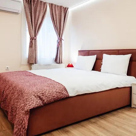 къща инфинити лукс и уют, вплетени в спомени Casa vacanze Sapareva Banya