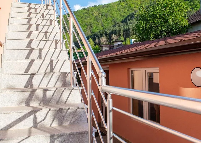 къща инфинити лукс и уют, вплетени в спомени Ваканционна къща