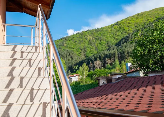 къща инфинити лукс и уют, вплетени в спомени Сапарева Баня